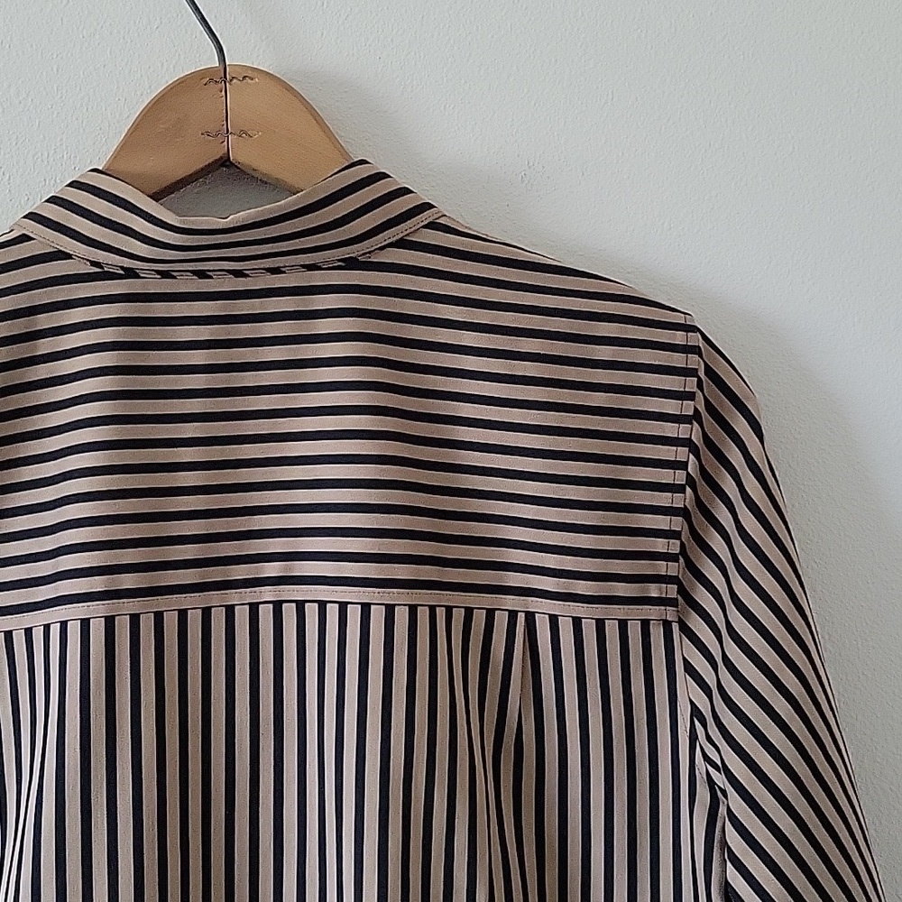 Chico's No Iron Stretch Black Imperial Stripe Shirt Size Medium/8 - Picture 5 of 7
